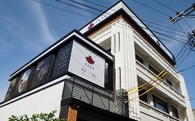 Gh House